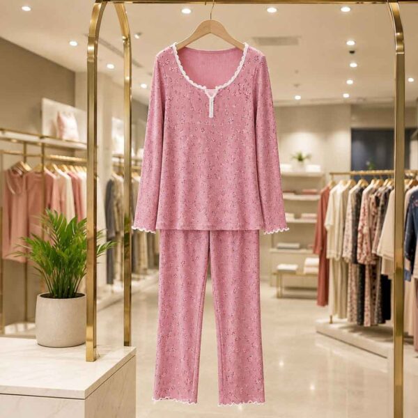 طقم بيجاما نسائي ناعم باللون الوردي L-XL